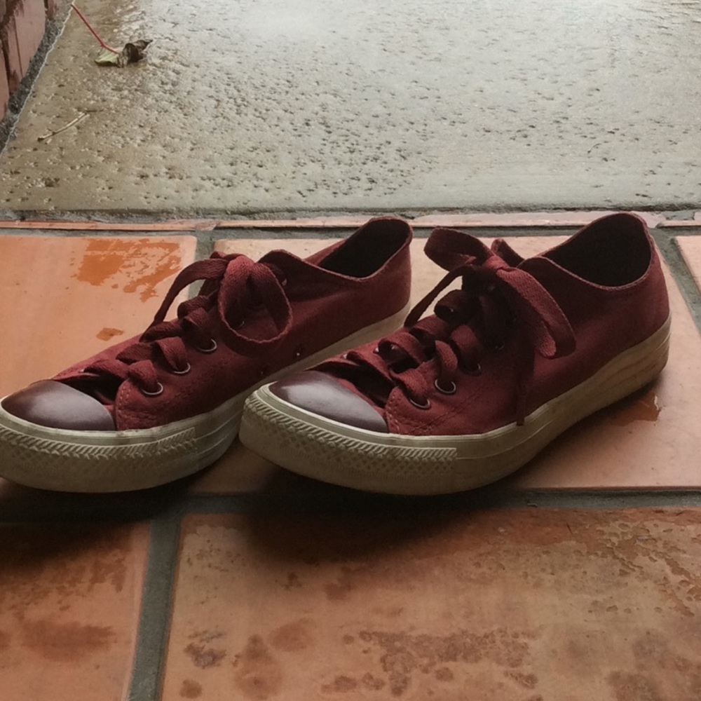Maroon Converse. BRAND NEW!!!